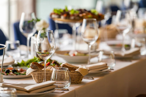 Which Glass for Which Drink? Using the Correct Types of Glassware in Hotels